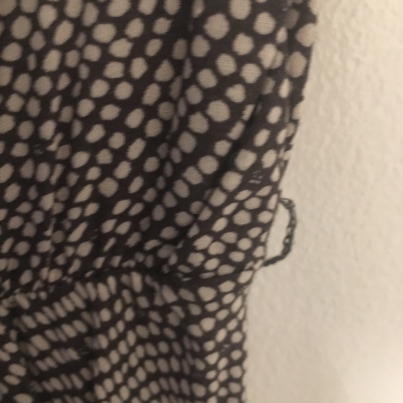 Light and dark gray polka dot formal dress - Picture 4 of 6